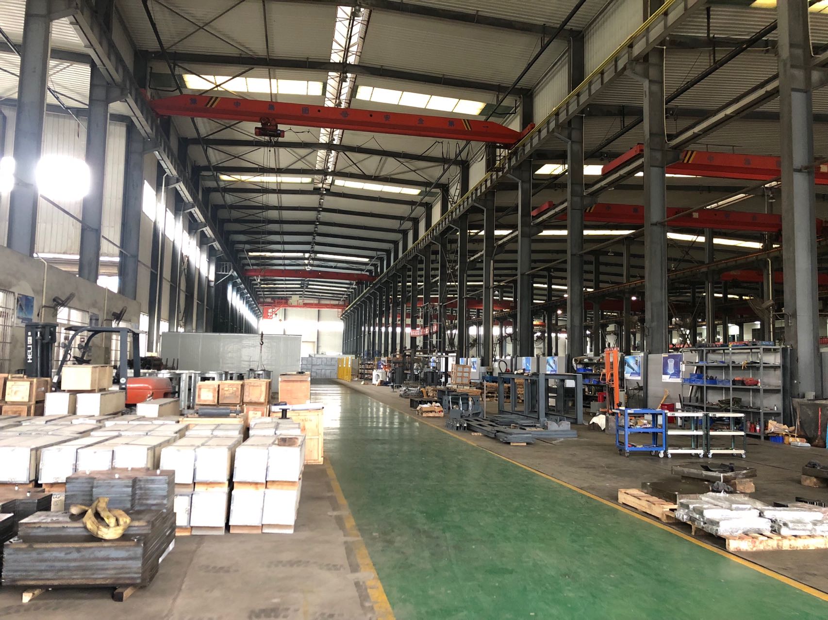 2018年1月，自建工廠投入使用，開始組建生產(chǎn)團(tuán)隊